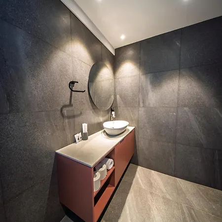 Sky Nicosia Apart-hotel 3*
