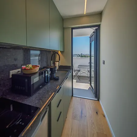 Sky Nicosia 3*